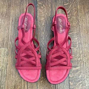 NEW Red Sandals with small platform